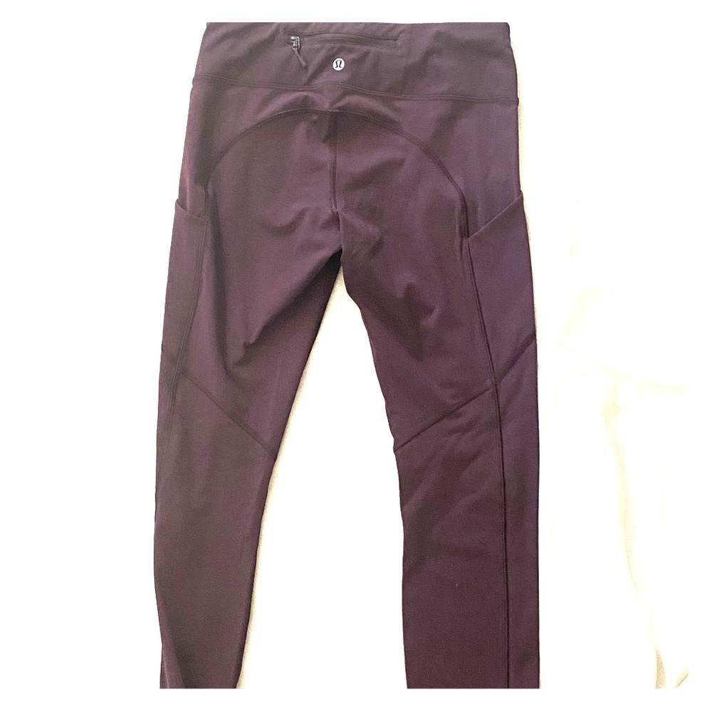 Lululemon 28” train leggings-size 6